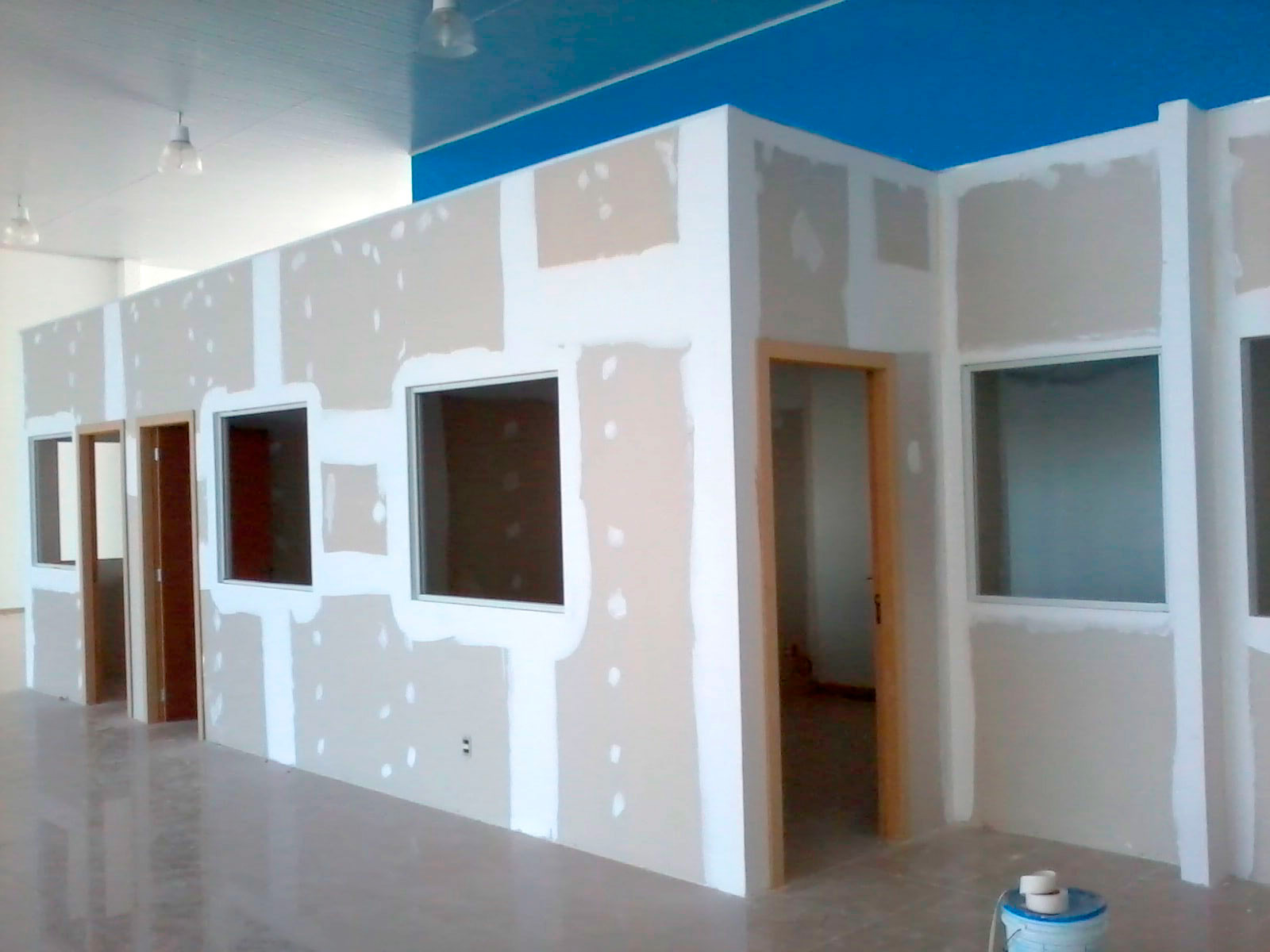 Sala comercial dividida